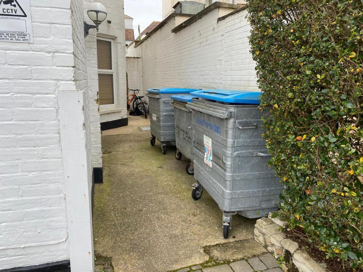 Bournemouth Beachfront Retreat 3 Bedroom 3 Bathroom Seaside B&B With Free Parking Luaran gambar