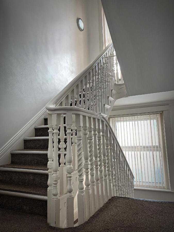 Bournemouth Beachfront Retreat 3 Bedroom 3 Bathroom Seaside B&B With Free Parking Luaran gambar