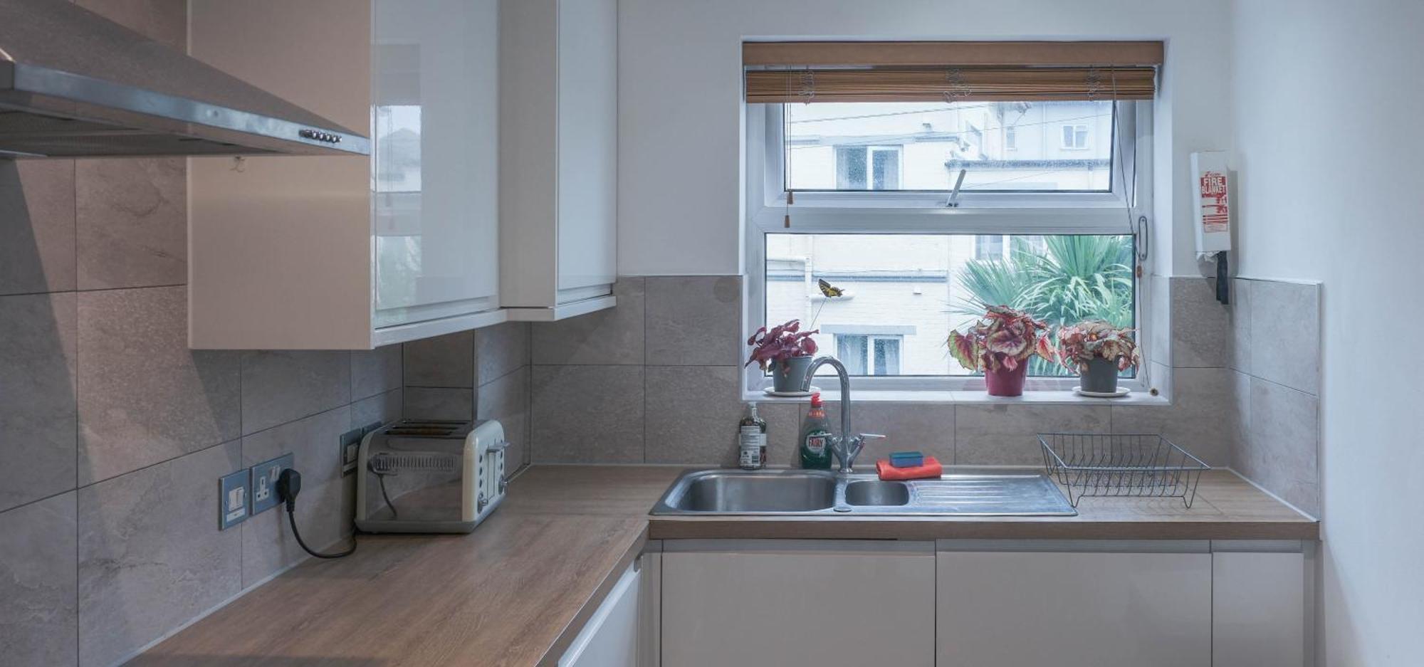Bournemouth Beachfront Retreat 3 Bedroom 3 Bathroom Seaside B&B With Free Parking Luaran gambar