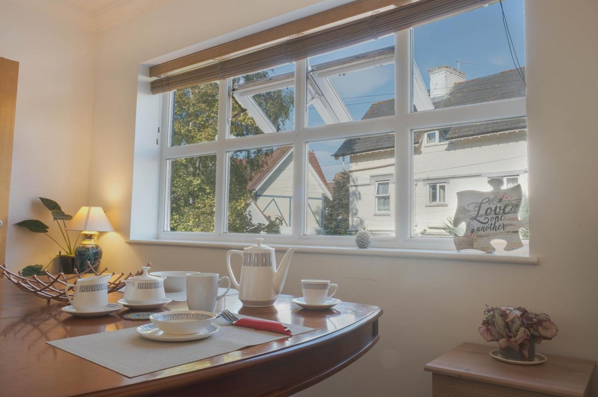 Bournemouth Beachfront Retreat 3 Bedroom 3 Bathroom Seaside B&B With Free Parking Luaran gambar
