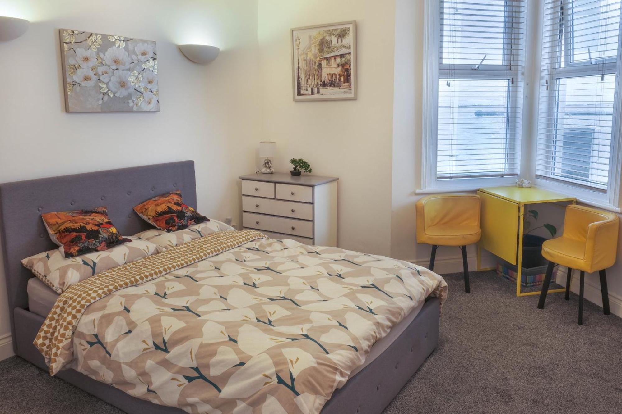 Bournemouth Beachfront Retreat 3 Bedroom 3 Bathroom Seaside B&B With Free Parking Luaran gambar